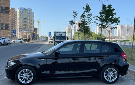 BMW 1 серия, 2009 год, 930 000 рублей, 3 фотография