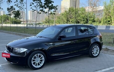 BMW 1 серия, 2009 год, 930 000 рублей, 2 фотография