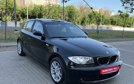 BMW 1 серия, 2009 год, 930 000 рублей, 5 фотография