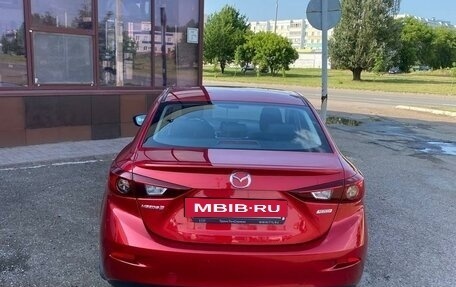 Mazda 3, 2018 год, 1 850 000 рублей, 2 фотография
