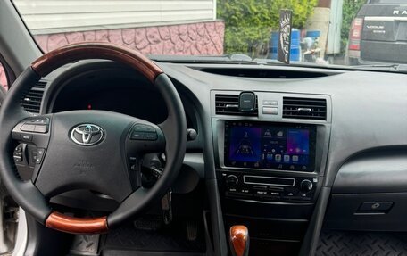 Toyota Camry, 2008 год, 1 330 000 рублей, 11 фотография