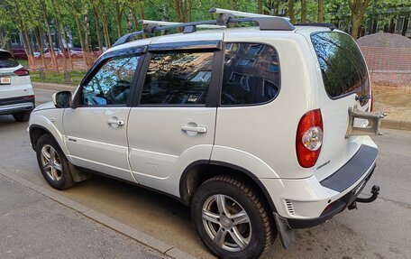 Chevrolet Niva I рестайлинг, 2018 год, 715 000 рублей, 4 фотография