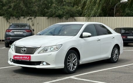 Toyota Camry, 2014 год, 2 185 000 рублей, 5 фотография