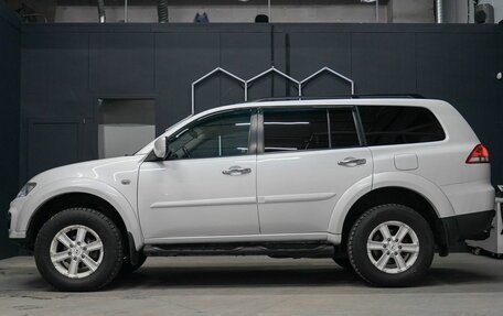 Mitsubishi Pajero Sport II рестайлинг, 2013 год, 2 130 000 рублей, 3 фотография