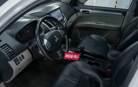 Mitsubishi Pajero Sport II рестайлинг, 2013 год, 2 130 000 рублей, 23 фотография