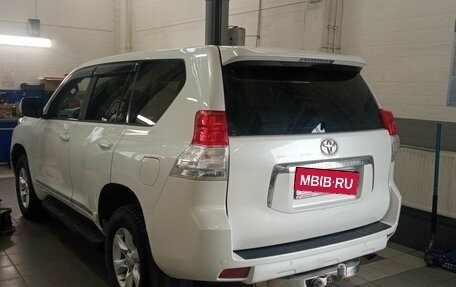 Toyota Land Cruiser Prado 150 рестайлинг 2, 2012 год, 2 841 130 рублей, 4 фотография