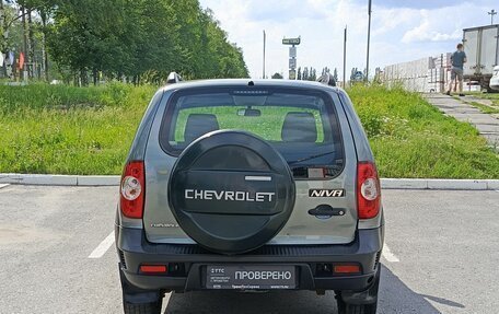 Chevrolet Niva I рестайлинг, 2018 год, 967 300 рублей, 6 фотография