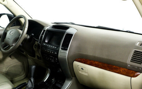 Toyota Land Cruiser Prado 120 рестайлинг, 2004 год, 1 873 000 рублей, 9 фотография