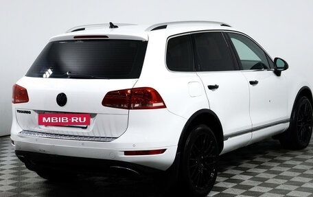 Volkswagen Touareg III, 2012 год, 2 137 000 рублей, 5 фотография