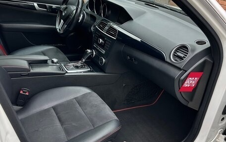 Mercedes-Benz C-Класс, 2013 год, 1 800 000 рублей, 10 фотография
