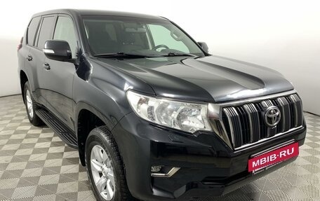 Toyota Land Cruiser Prado 150 рестайлинг 2, 2020 год, 4 555 000 рублей, 3 фотография