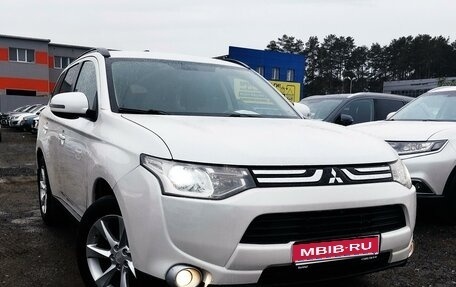 Mitsubishi Outlander III рестайлинг 3, 2013 год, 1 739 000 рублей, 1 фотография