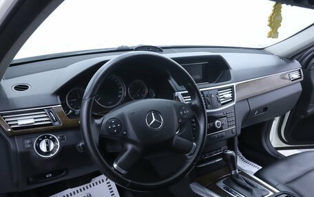 Mercedes-Benz E-Класс, 2010 год, 1 225 000 рублей, 11 фотография