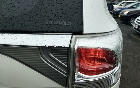 Mitsubishi Outlander III рестайлинг 3, 2013 год, 1 739 000 рублей, 10 фотография