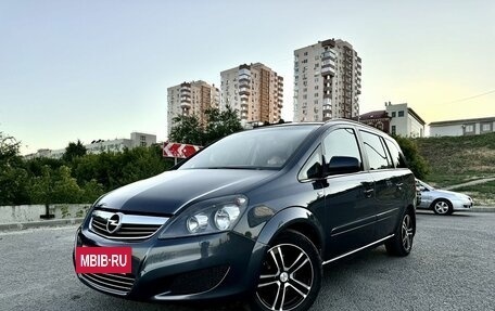 Opel Zafira B, 2011 год, 950 000 рублей, 2 фотография