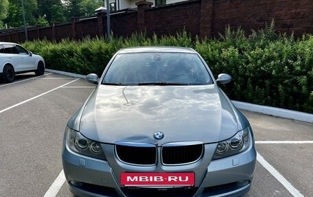 BMW 3 серия, 2005 год, 800 000 рублей, 8 фотография