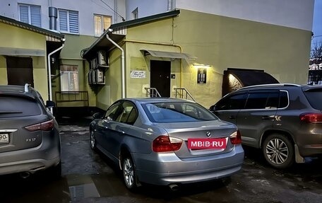 BMW 3 серия, 2005 год, 800 000 рублей, 27 фотография