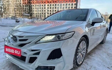 Toyota Camry, 2019 год, 2 850 000 рублей, 2 фотография