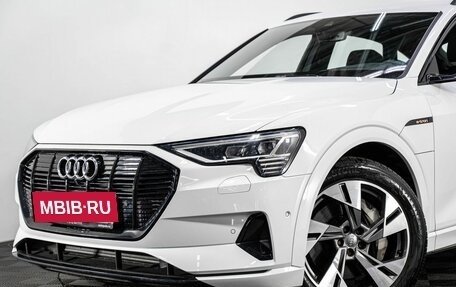 Audi e-tron I, 2020 год, 5 300 000 рублей, 7 фотография