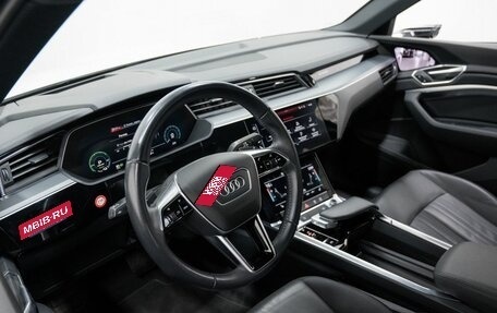 Audi e-tron I, 2020 год, 5 300 000 рублей, 18 фотография