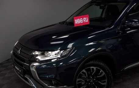 Mitsubishi Outlander III рестайлинг 3, 2021 год, 3 697 000 рублей, 17 фотография