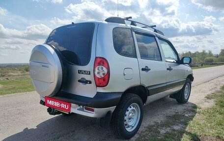 Chevrolet Niva I рестайлинг, 2006 год, 470 000 рублей, 2 фотография