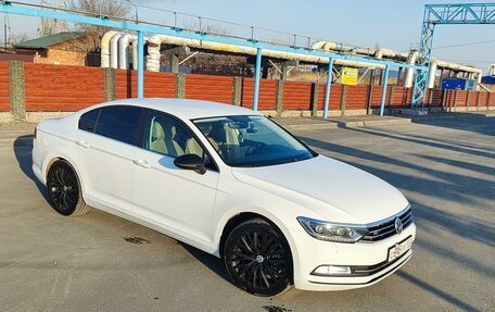 Volkswagen Passat B8 рестайлинг, 2015 год, 1 699 999 рублей, 6 фотография