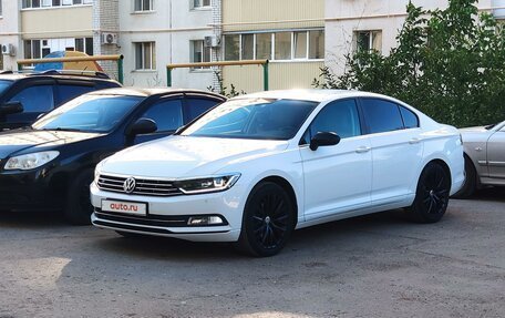 Volkswagen Passat B8 рестайлинг, 2015 год, 1 699 999 рублей, 5 фотография