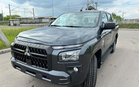 Mitsubishi L200, 2024 год, 4 500 000 рублей, 5 фотография