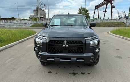 Mitsubishi L200, 2024 год, 4 500 000 рублей, 2 фотография