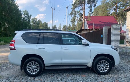 Toyota Land Cruiser Prado 150 рестайлинг 2, 2016 год, 4 500 000 рублей, 5 фотография