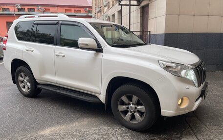 Toyota Land Cruiser Prado 150 рестайлинг 2, 2016 год, 3 790 000 рублей, 4 фотография