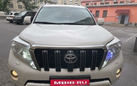 Toyota Land Cruiser Prado 150 рестайлинг 2, 2016 год, 3 790 000 рублей, 3 фотография