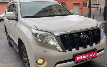 Toyota Land Cruiser Prado 150 рестайлинг 2, 2016 год, 3 790 000 рублей, 2 фотография