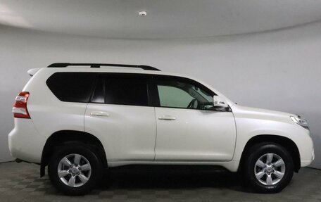 Toyota Land Cruiser Prado 150 рестайлинг 2, 2017 год, 3 748 000 рублей, 4 фотография