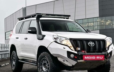 Toyota Land Cruiser Prado 150 рестайлинг 2, 2016 год, 3 070 000 рублей, 4 фотография