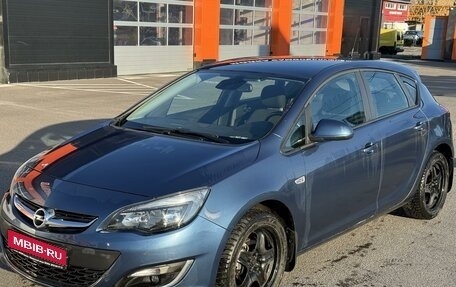 Opel Astra J, 2013 год, 1 350 000 рублей, 1 фотография