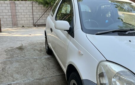 Toyota Vitz, 2003 год, 360 000 рублей, 1 фотография