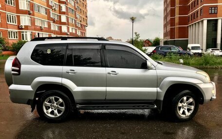 Toyota Land Cruiser Prado 120 рестайлинг, 2002 год, 2 000 000 рублей, 22 фотография