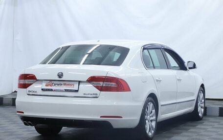 Skoda Superb III рестайлинг, 2013 год, 955 000 рублей, 4 фотография