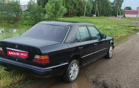 Mercedes-Benz E-Класс, 1993 год, 345 000 рублей, 6 фотография