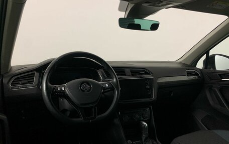 Volkswagen Tiguan II, 2019 год, 2 875 000 рублей, 22 фотография