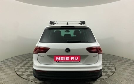 Volkswagen Tiguan II, 2019 год, 2 875 000 рублей, 7 фотография