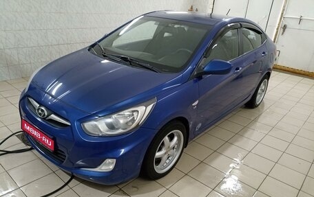 Hyundai Solaris II рестайлинг, 2011 год, 899 000 рублей, 1 фотография