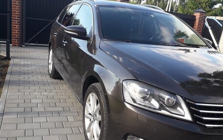 Volkswagen Passat B7, 2012 год, 1 370 000 рублей, 3 фотография