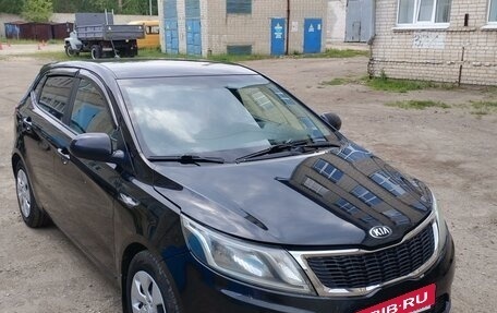 KIA Rio III рестайлинг, 2013 год, 800 000 рублей, 2 фотография