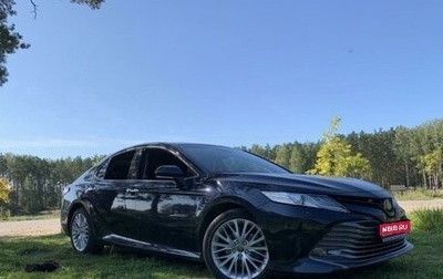 Toyota Camry, 2018 год, 3 300 000 рублей, 1 фотография