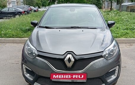 Renault Kaptur I рестайлинг, 2017 год, 1 700 000 рублей, 1 фотография