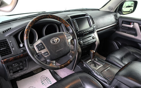 Toyota Land Cruiser 200, 2011 год, 4 169 000 рублей, 11 фотография