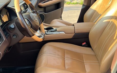 Lexus RX IV рестайлинг, 2018 год, 5 750 000 рублей, 16 фотография